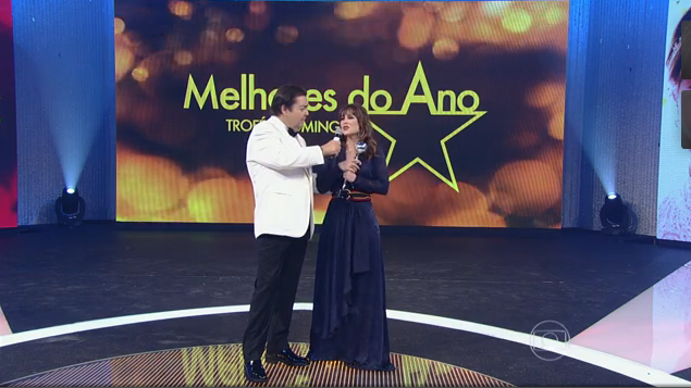 Paolla Oliveira agradece Andréa Cavalcanti no Domingão do Faustão